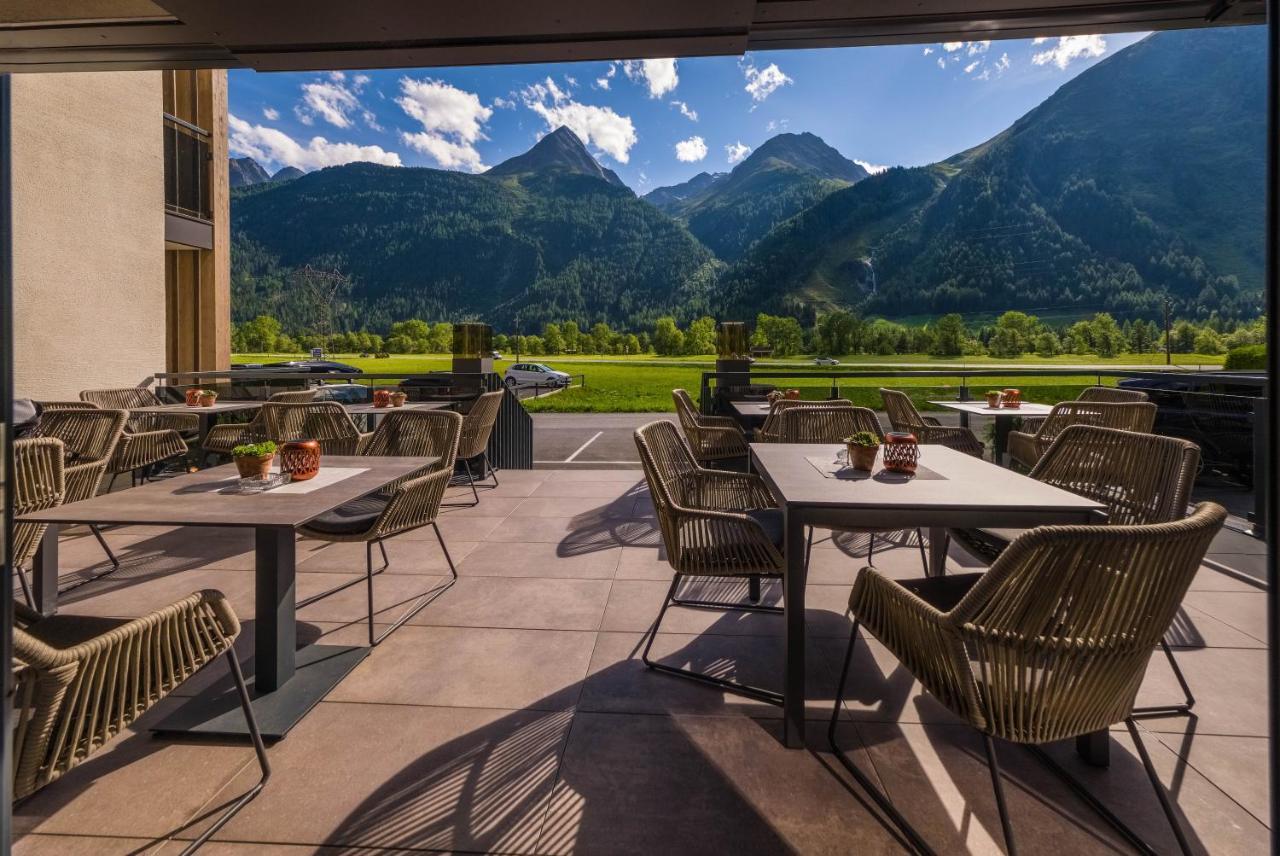 Vier Studios & Restaurant Längenfeld Buitenkant foto